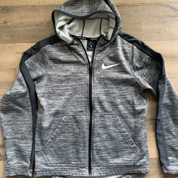 Youth clothing - Picture 3 of 3